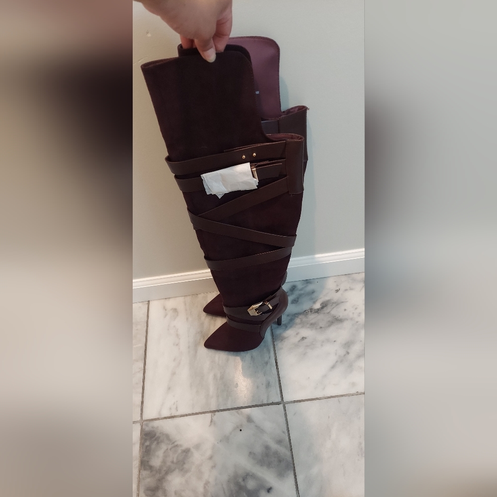 BRAND NEW💫✨️! Burgundy High Heeled Boots
